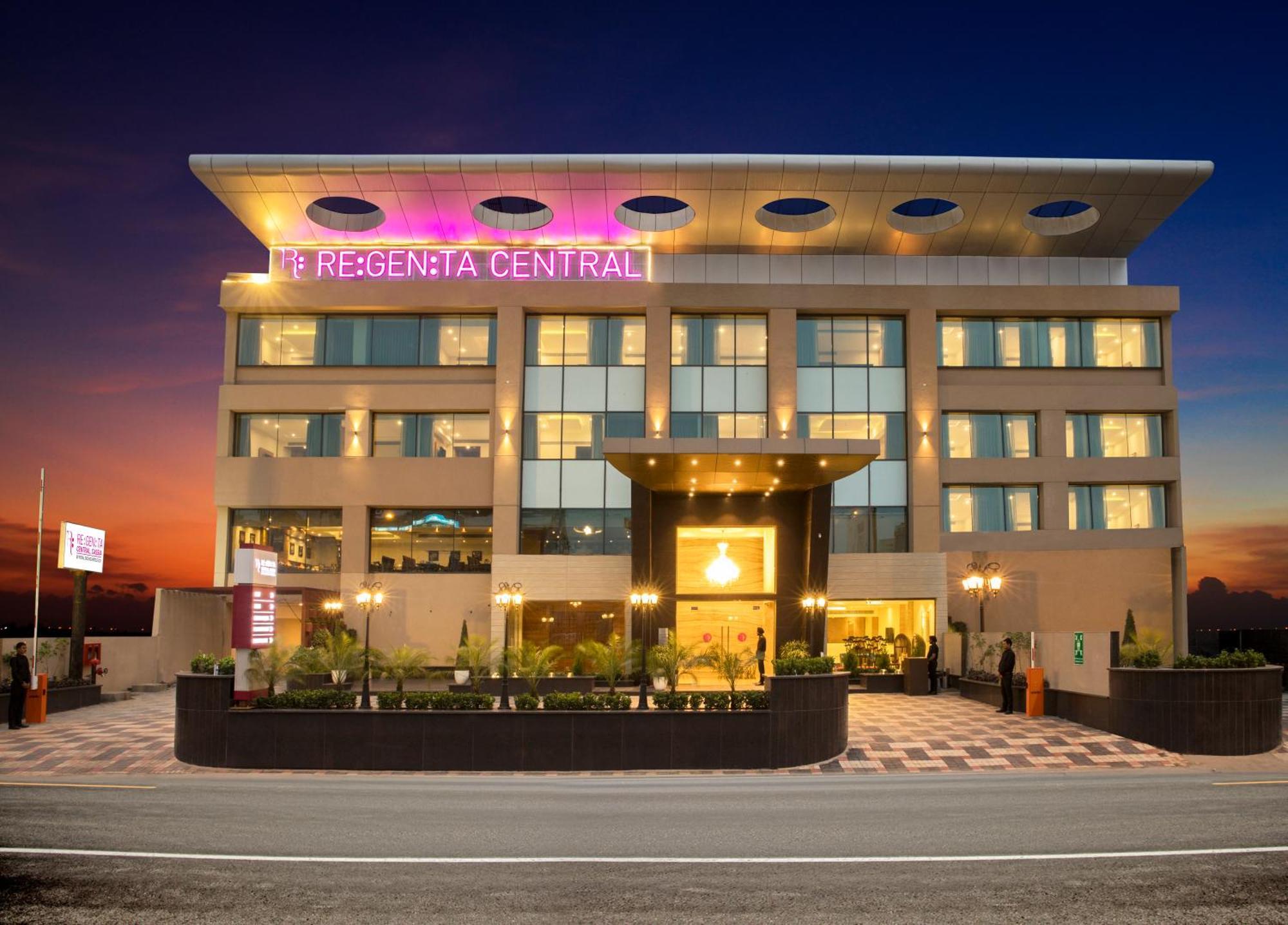 Regenta Central Cassia Zirakpur Chandigarh Exterior photo