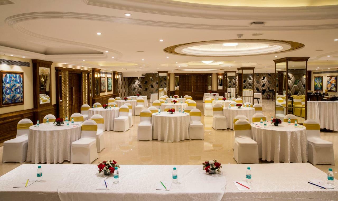 Regenta Central Cassia Zirakpur Chandigarh Exterior photo
